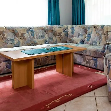 Dominic A Appartement *